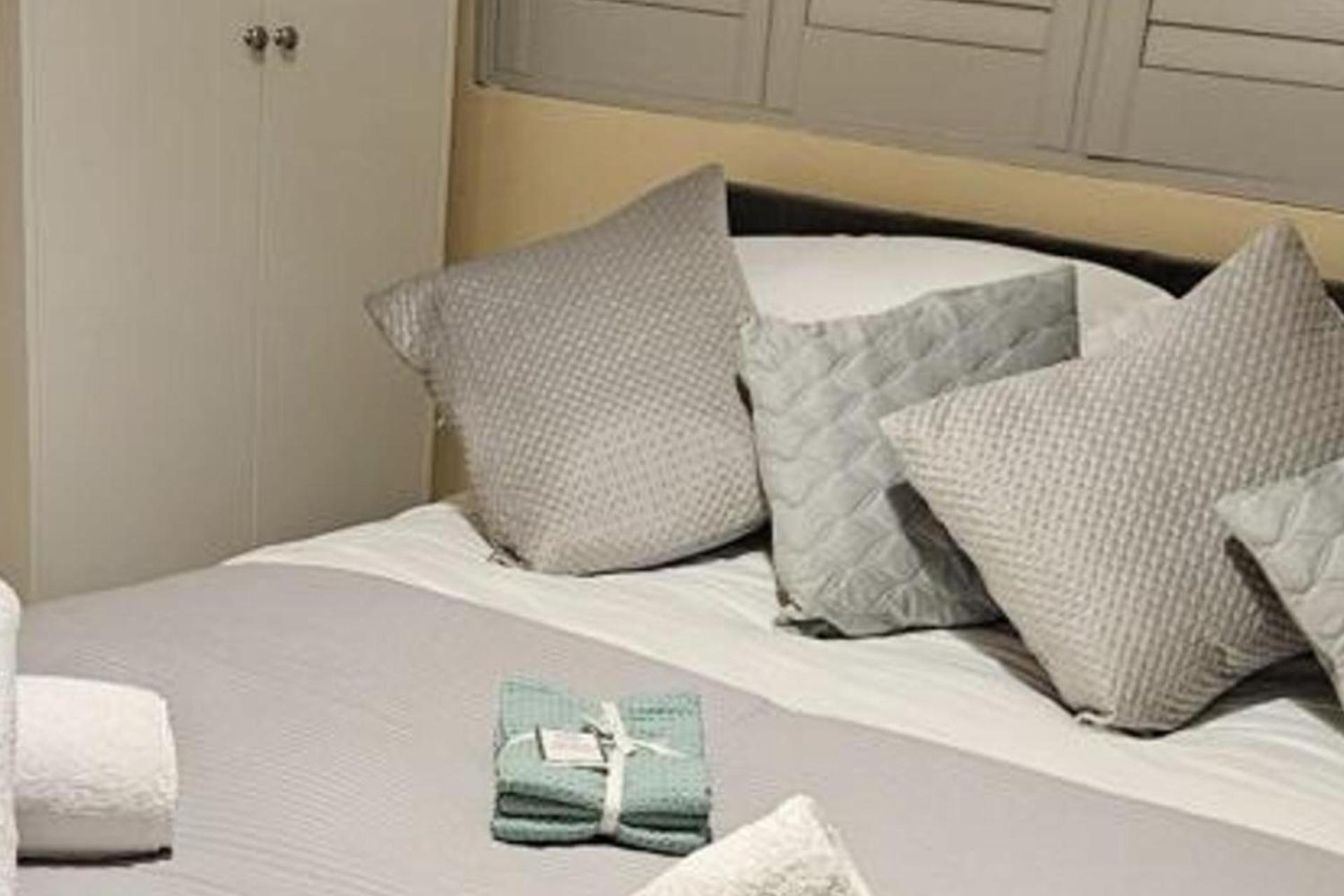 Apartamento Cockfosters - - Sleeps 3 - Near Underground Londres