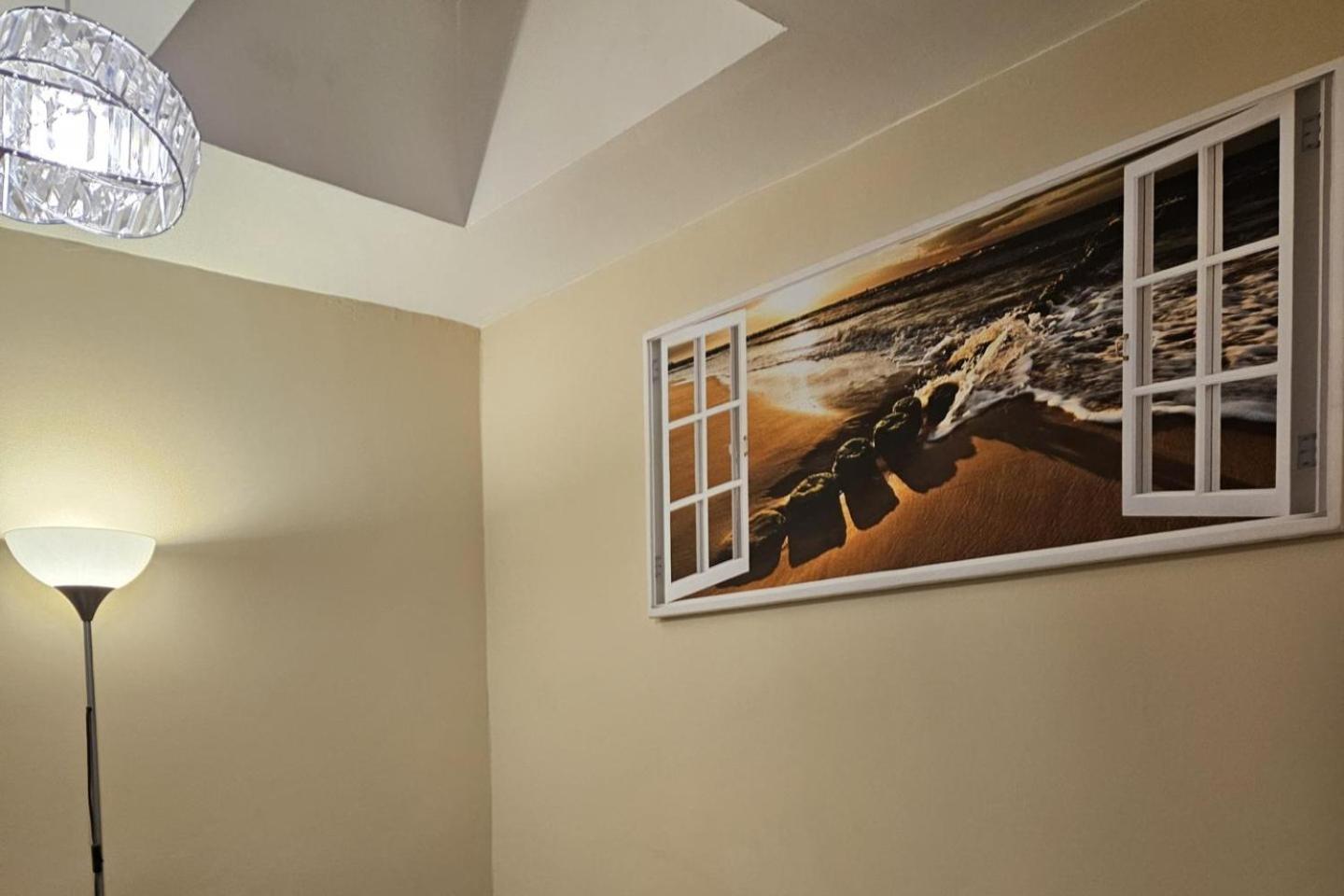 Cockfosters - - Sleeps 3 - Near Underground Apartamento Londres