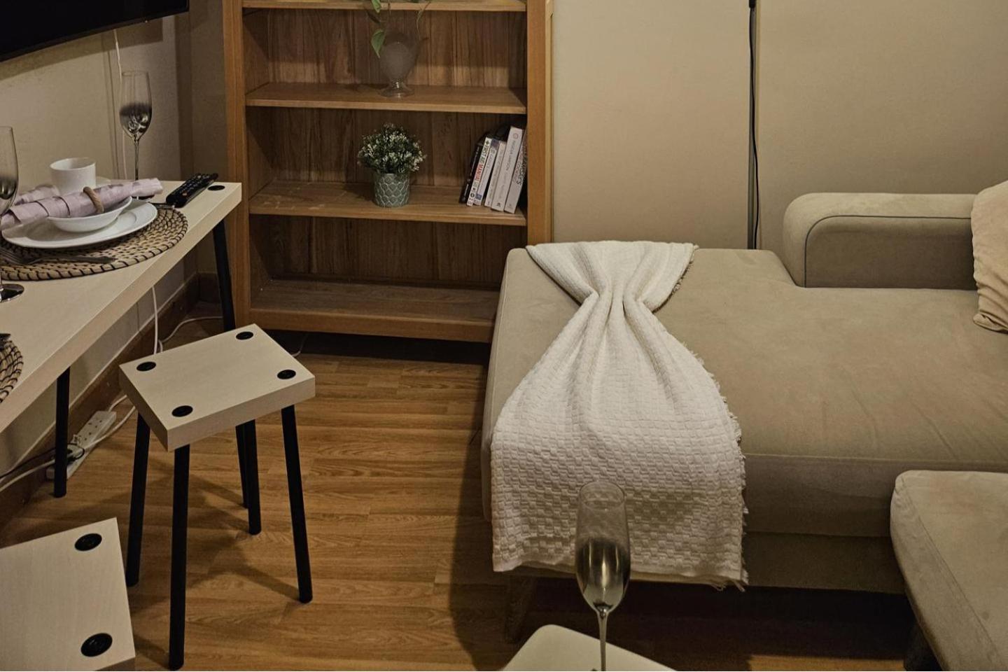 Cockfosters - - Sleeps 3 - Near Underground Apartamento